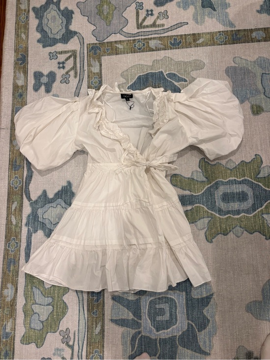 Gigio Dresses & Skirts - Gilly Hicks White Puff-Sleeve Mini Dress